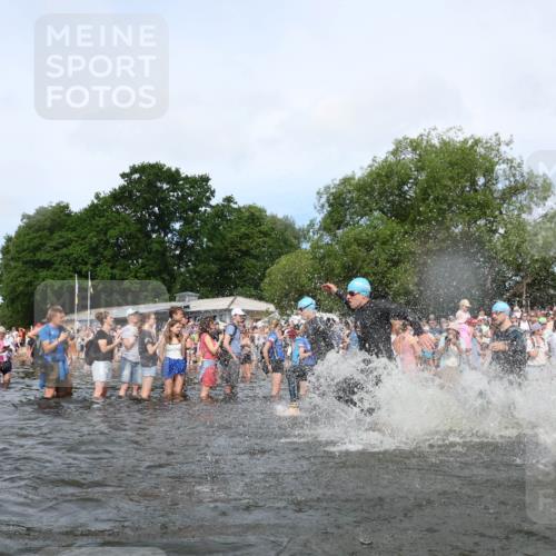 21.06.2026 - Viking Triathlon Michael Strokosch http://msf.ph/oto/9842066 21.06.2026 10:02:24 Schwimmen 47, 87, 126, 136, 142, 220, 255, 360, 392, 430, 490, 604, 651, 655 meine-sportfotos.de