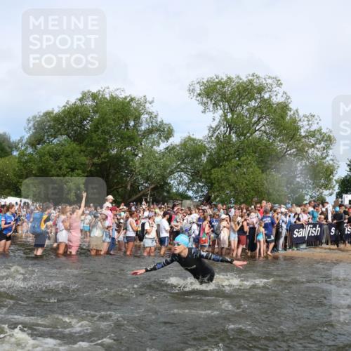 21.06.2026 - Viking Triathlon Michael Strokosch http://msf.ph/oto/9842077 21.06.2026 10:02:26 Schwimmen 47, 87, 126, 136, 142, 220, 255, 325, 360, 392, 430, 490, 604, 651, 655 meine-sportfotos.de