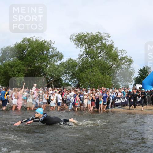 21.06.2026 - Viking Triathlon Michael Strokosch http://msf.ph/oto/9842079 21.06.2026 10:02:26 Schwimmen 47, 87, 126, 136, 142, 220, 255, 325, 360, 392, 430, 490, 604, 651, 655 meine-sportfotos.de