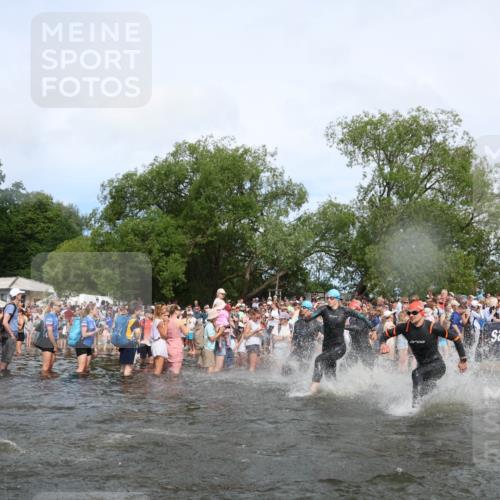 21.06.2026 - Viking Triathlon Michael Strokosch http://msf.ph/oto/9842093 21.06.2026 10:02:28 Schwimmen 47, 83, 126, 136, 142, 220, 255, 325, 360, 392, 430, 490, 604, 651, 655 meine-sportfotos.de
