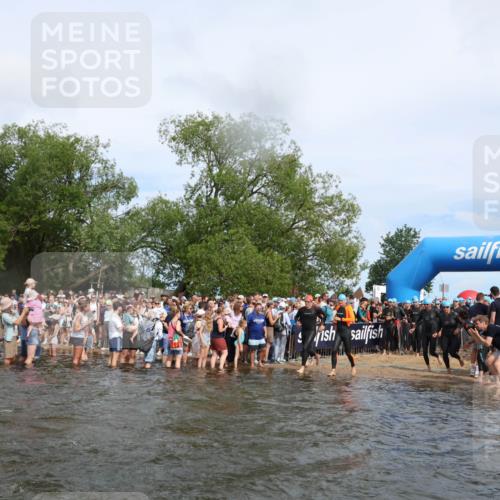 21.06.2026 - Viking Triathlon Michael Strokosch http://msf.ph/oto/9842219 21.06.2026 10:02:51 Schwimmen 16, 20, 64, 73, 111, 171, 219, 315, 372, 440, 530, 553, 634, 636, 653 meine-sportfotos.de