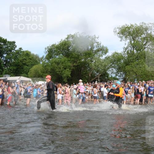 21.06.2026 - Viking Triathlon Michael Strokosch http://msf.ph/oto/9842236 21.06.2026 10:02:54 Schwimmen 20, 64, 73, 111, 171, 219, 233, 315, 395, 407, 475, 530, 546, 553, 634 meine-sportfotos.de