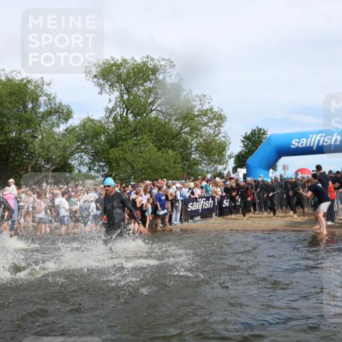 21.06.2026 - Viking Triathlon Michael Strokosch http://msf.ph/oto/9842244 21.06.2026 10:02:55 Schwimmen 20, 64, 73, 111, 171, 219, 233, 315, 395, 407, 475, 530, 546, 553, 634 meine-sportfotos.de