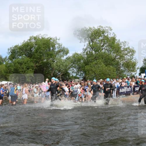 21.06.2026 - Viking Triathlon Michael Strokosch http://msf.ph/oto/9842263 21.06.2026 10:02:59 Schwimmen 64, 80, 82, 111, 199, 219, 233, 395, 407, 475, 530, 545, 546, 612, 634 meine-sportfotos.de