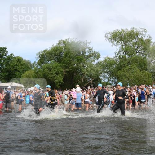 21.06.2026 - Viking Triathlon Michael Strokosch http://msf.ph/oto/9842270 21.06.2026 10:03:00 Schwimmen 64, 80, 82, 111, 199, 219, 233, 395, 407, 475, 530, 545, 546, 612, 634 meine-sportfotos.de