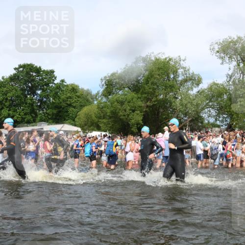 21.06.2026 - Viking Triathlon Michael Strokosch http://msf.ph/oto/9842276 21.06.2026 10:03:01 Schwimmen 64, 80, 82, 111, 199, 219, 233, 395, 407, 475, 530, 545, 546, 612, 634 meine-sportfotos.de