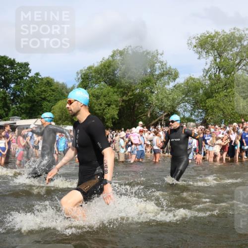21.06.2026 - Viking Triathlon Michael Strokosch http://msf.ph/oto/9842339 21.06.2026 10:03:11 Schwimmen 49, 68, 80, 82, 170, 199, 200, 208, 348, 352, 356, 404, 467, 545, 612 meine-sportfotos.de
