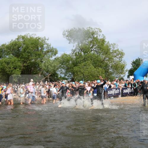 21.06.2026 - Viking Triathlon Michael Strokosch http://msf.ph/oto/9842351 21.06.2026 10:03:13 Schwimmen 49, 58, 68, 80, 82, 170, 199, 200, 202, 208, 348, 352, 356, 404, 419, 455, 467, 487, 545, 612 meine-sportfotos.de