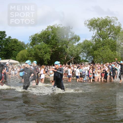 21.06.2026 - Viking Triathlon Michael Strokosch http://msf.ph/oto/9842367 21.06.2026 10:03:16 Schwimmen 49, 58, 68, 170, 200, 202, 208, 348, 352, 356, 404, 419, 455, 467, 487 meine-sportfotos.de