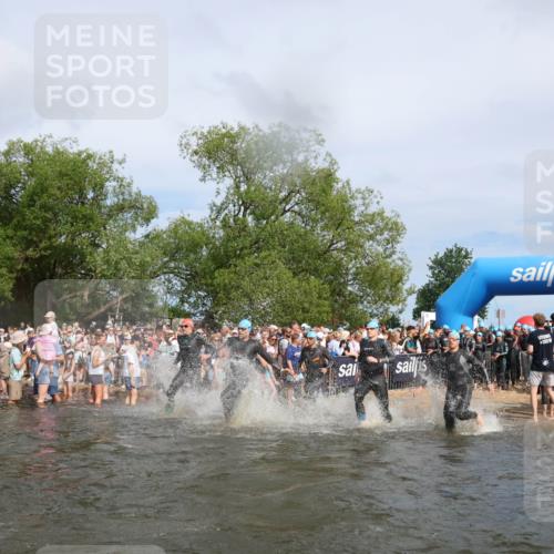21.06.2026 - Viking Triathlon Michael Strokosch http://msf.ph/oto/9842406 21.06.2026 10:03:23 Schwimmen 58, 68, 84, 118, 143, 202, 303, 328, 364, 419, 455, 457, 467, 487, 556, 656, 667 meine-sportfotos.de