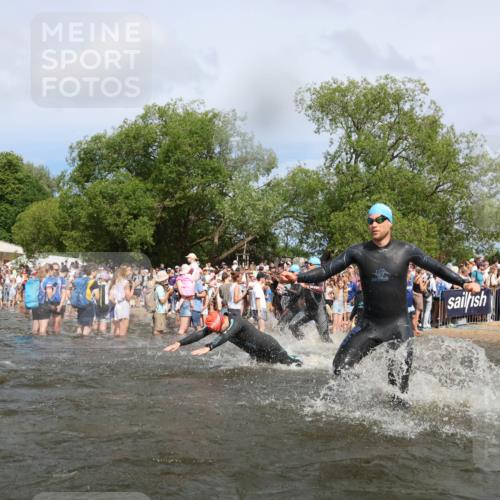 21.06.2026 - Viking Triathlon Michael Strokosch http://msf.ph/oto/9842433 21.06.2026 10:03:28 Schwimmen 53, 84, 95, 118, 143, 251, 303, 327, 328, 364, 423, 457, 556, 656, 667 meine-sportfotos.de