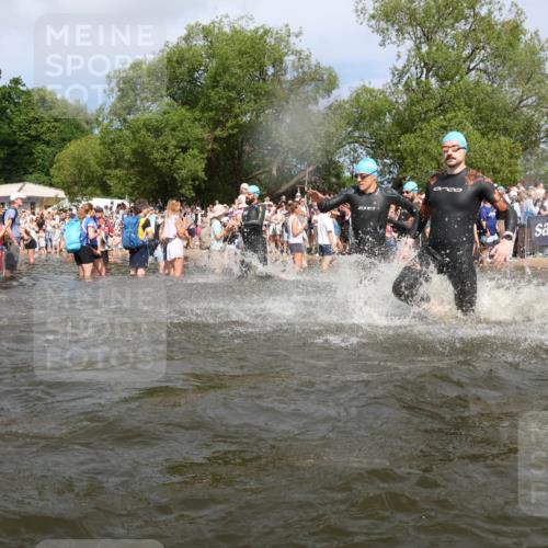 21.06.2026 - Viking Triathlon Michael Strokosch http://msf.ph/oto/9842452 21.06.2026 10:03:33 Schwimmen 53, 84, 95, 118, 143, 229, 251, 303, 323, 327, 328, 340, 364, 423, 457, 458, 556, 559, 656, 667 meine-sportfotos.de