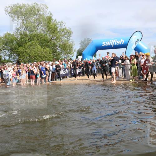 21.06.2026 - Viking Triathlon Michael Strokosch http://msf.ph/oto/9842457 21.06.2026 10:03:35 Schwimmen 53, 84, 95, 143, 229, 251, 303, 323, 327, 340, 423, 457, 458, 559, 656 meine-sportfotos.de