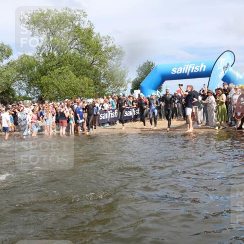 21.06.2026 - Viking Triathlon Michael Strokosch http://msf.ph/oto/9842458 21.06.2026 10:03:35 Schwimmen 53, 84, 95, 143, 229, 251, 303, 323, 327, 340, 423, 457, 458, 559, 656 meine-sportfotos.de