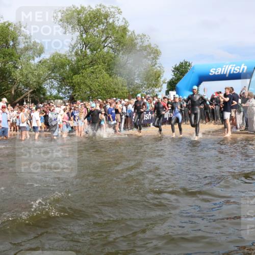 21.06.2026 - Viking Triathlon Michael Strokosch http://msf.ph/oto/9842462 21.06.2026 10:03:36 Schwimmen 53, 84, 95, 143, 229, 251, 303, 323, 327, 340, 423, 457, 458, 559, 656 meine-sportfotos.de