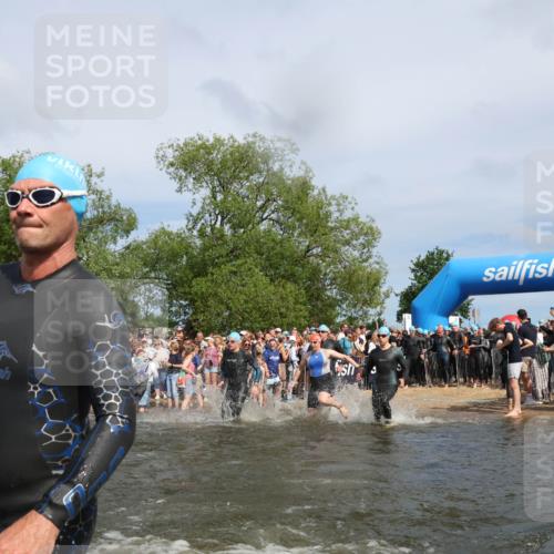 21.06.2026 - Viking Triathlon Michael Strokosch http://msf.ph/oto/9842519 21.06.2026 10:03:47 Schwimmen 137, 144, 229, 267, 287, 291, 339, 340, 436, 450, 458, 521, 649 meine-sportfotos.de