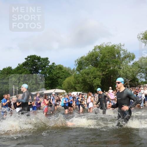 21.06.2026 - Viking Triathlon Michael Strokosch http://msf.ph/oto/9842540 21.06.2026 10:03:51 Schwimmen 137, 144, 267, 268, 287, 291, 339, 436, 450, 521, 531, 552, 554, 608, 649 meine-sportfotos.de