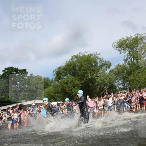 21.06.2026 - Viking Triathlon Michael Strokosch http://msf.ph/oto/9842586 21.06.2026 10:03:59 Schwimmen 122, 195, 197, 266, 268, 279, 333, 384, 460, 531, 552, 554, 608, 645, 654 meine-sportfotos.de