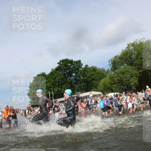 21.06.2026 - Viking Triathlon Michael Strokosch http://msf.ph/oto/9842592 21.06.2026 10:04:00 Schwimmen 122, 195, 197, 266, 268, 279, 333, 384, 460, 531, 552, 554, 608, 645, 654 meine-sportfotos.de