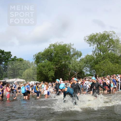 21.06.2026 - Viking Triathlon Michael Strokosch http://msf.ph/oto/9842620 21.06.2026 10:04:05 Schwimmen 122, 195, 197, 243, 266, 269, 279, 333, 384, 397, 400, 460, 496, 645, 654 meine-sportfotos.de