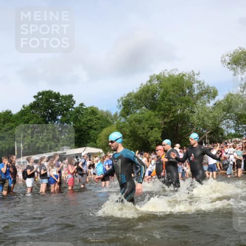 21.06.2026 - Viking Triathlon Michael Strokosch http://msf.ph/oto/9842623 21.06.2026 10:04:05 Schwimmen 122, 195, 197, 243, 266, 269, 279, 333, 384, 397, 400, 460, 496, 645, 654 meine-sportfotos.de