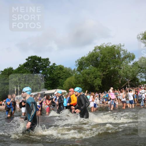 21.06.2026 - Viking Triathlon Michael Strokosch http://msf.ph/oto/9842627 21.06.2026 10:04:06 Schwimmen 122, 195, 197, 243, 266, 269, 279, 333, 384, 397, 400, 460, 496, 645, 654 meine-sportfotos.de