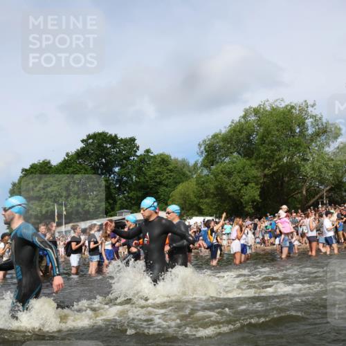 21.06.2026 - Viking Triathlon Michael Strokosch http://msf.ph/oto/9842629 21.06.2026 10:04:06 Schwimmen 122, 195, 197, 243, 266, 269, 279, 333, 384, 397, 400, 460, 496, 645, 654 meine-sportfotos.de