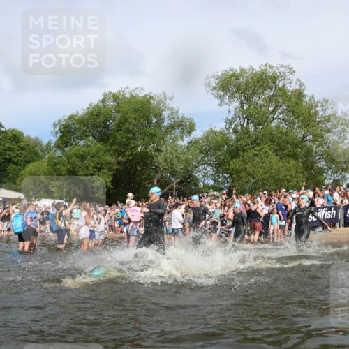 21.06.2026 - Viking Triathlon Michael Strokosch http://msf.ph/oto/9842641 21.06.2026 10:04:09 Schwimmen 195, 197, 227, 239, 243, 269, 279, 333, 397, 400, 496, 526, 654, 666 meine-sportfotos.de