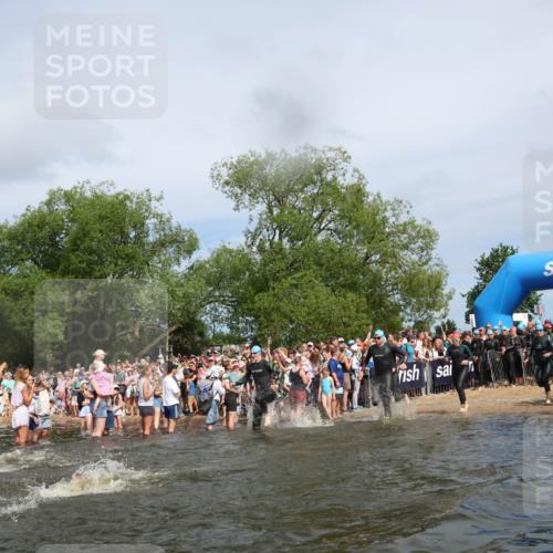 21.06.2026 - Viking Triathlon Michael Strokosch http://msf.ph/oto/9842651 21.06.2026 10:04:12 Schwimmen 195, 197, 227, 239, 243, 269, 279, 333, 377, 397, 400, 496, 526, 654, 666 meine-sportfotos.de