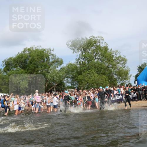 21.06.2026 - Viking Triathlon Michael Strokosch http://msf.ph/oto/9842652 21.06.2026 10:04:12 Schwimmen 195, 197, 227, 239, 243, 269, 279, 333, 377, 397, 400, 496, 526, 654, 666 meine-sportfotos.de