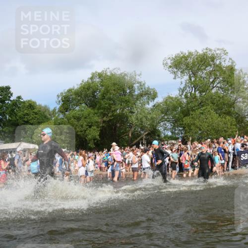 21.06.2026 - Viking Triathlon Michael Strokosch http://msf.ph/oto/9842658 21.06.2026 10:04:14 Schwimmen 96, 205, 213, 227, 239, 243, 256, 269, 377, 397, 400, 411, 496, 526, 666 meine-sportfotos.de