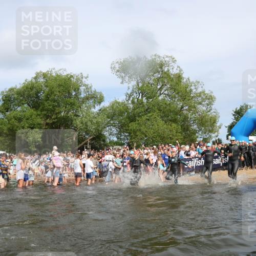 21.06.2026 - Viking Triathlon Michael Strokosch http://msf.ph/oto/9842678 21.06.2026 10:04:22 Schwimmen 96, 132, 179, 205, 213, 227, 239, 241, 256, 377, 411, 526, 602, 614, 666 meine-sportfotos.de