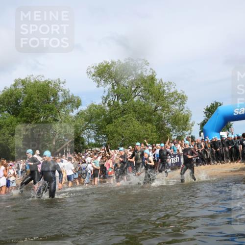 21.06.2026 - Viking Triathlon Michael Strokosch http://msf.ph/oto/9842721 21.06.2026 10:04:38 Schwimmen 44, 63, 125, 150, 167, 231, 232, 247, 349, 358, 398, 425, 465, 473, 484, 511, 590, 647 meine-sportfotos.de