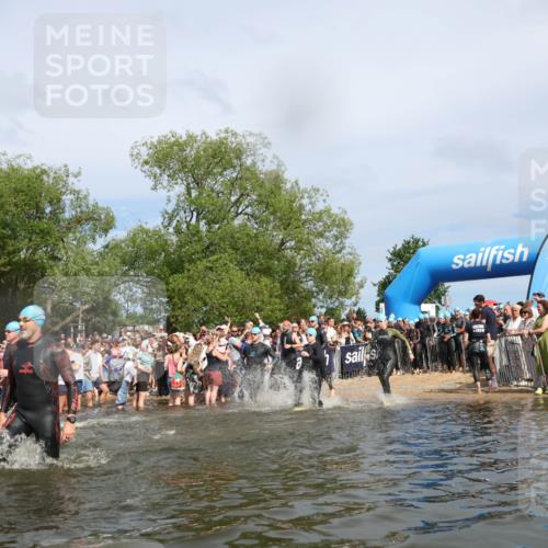 21.06.2026 - Viking Triathlon Michael Strokosch http://msf.ph/oto/9842731 21.06.2026 10:04:42 Schwimmen 44, 63, 150, 167, 231, 232, 247, 349, 355, 358, 425, 473, 484, 511, 647 meine-sportfotos.de