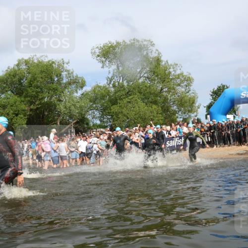 21.06.2026 - Viking Triathlon Michael Strokosch http://msf.ph/oto/9842733 21.06.2026 10:04:43 Schwimmen 44, 63, 150, 167, 231, 232, 247, 286, 349, 355, 358, 425, 473, 484, 511, 647 meine-sportfotos.de