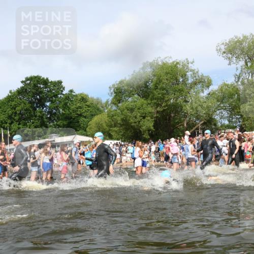 21.06.2026 - Viking Triathlon Michael Strokosch http://msf.ph/oto/9842739 21.06.2026 10:04:45 Schwimmen 22, 34, 44, 63, 150, 175, 231, 232, 247, 286, 349, 351, 355, 484, 511 meine-sportfotos.de