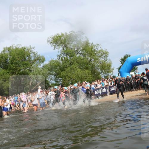 21.06.2026 - Viking Triathlon Michael Strokosch http://msf.ph/oto/9842747 21.06.2026 10:04:48 Schwimmen 22, 34, 44, 63, 150, 175, 231, 247, 286, 351, 355, 484, 511 meine-sportfotos.de