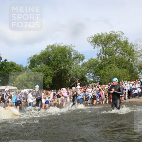 21.06.2026 - Viking Triathlon Michael Strokosch http://msf.ph/oto/9842770 21.06.2026 10:04:56 Schwimmen 22, 34, 175, 214, 286, 318, 350, 351, 353, 456, 461, 492, 508, 516, 650 meine-sportfotos.de