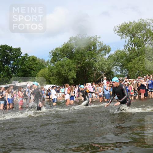 21.06.2026 - Viking Triathlon Michael Strokosch http://msf.ph/oto/9842772 21.06.2026 10:04:57 Schwimmen 22, 34, 175, 214, 286, 318, 350, 351, 353, 456, 461, 492, 508, 516, 650 meine-sportfotos.de