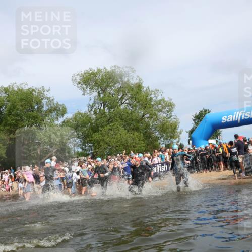 21.06.2026 - Viking Triathlon Michael Strokosch http://msf.ph/oto/9842778 21.06.2026 10:04:59 Schwimmen 214, 225, 297, 304, 318, 350, 353, 442, 456, 461, 492, 497, 508, 516, 650 meine-sportfotos.de