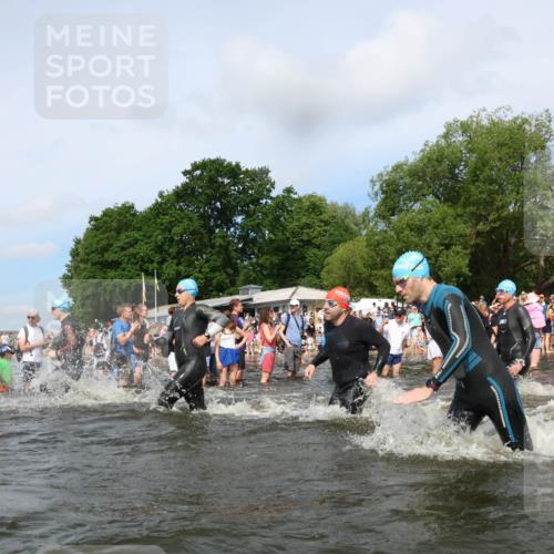 21.06.2026 - Viking Triathlon Michael Strokosch http://msf.ph/oto/9842788 21.06.2026 10:05:02 Schwimmen 214, 225, 297, 304, 318, 350, 353, 442, 456, 461, 492, 497, 508, 516, 650 meine-sportfotos.de