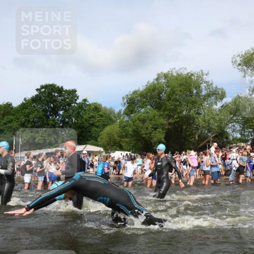 21.06.2026 - Viking Triathlon Michael Strokosch http://msf.ph/oto/9842789 21.06.2026 10:05:02 Schwimmen 214, 225, 297, 304, 318, 350, 353, 442, 456, 461, 492, 497, 508, 516, 650 meine-sportfotos.de