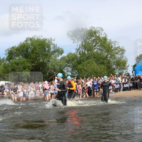 21.06.2026 - Viking Triathlon Michael Strokosch http://msf.ph/oto/9842812 21.06.2026 10:05:10 Schwimmen 165, 198, 211, 225, 296, 297, 301, 304, 370, 442, 497, 519, 562, 601, 617 meine-sportfotos.de