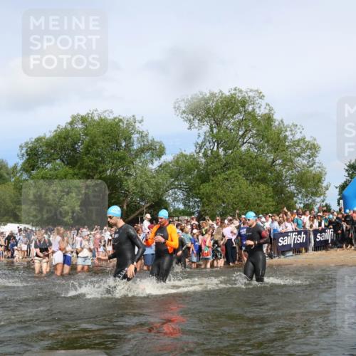 21.06.2026 - Viking Triathlon Michael Strokosch http://msf.ph/oto/9842813 21.06.2026 10:05:10 Schwimmen 165, 198, 211, 225, 296, 297, 301, 304, 370, 442, 497, 519, 562, 601, 617 meine-sportfotos.de