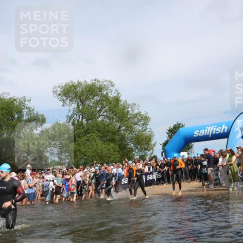 21.06.2026 - Viking Triathlon Michael Strokosch http://msf.ph/oto/9842820 21.06.2026 10:05:13 Schwimmen 165, 198, 211, 225, 296, 297, 301, 304, 341, 370, 442, 497, 519, 562, 601, 617 meine-sportfotos.de