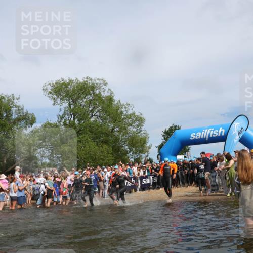21.06.2026 - Viking Triathlon Michael Strokosch http://msf.ph/oto/9842821 21.06.2026 10:05:13 Schwimmen 165, 198, 211, 225, 296, 297, 301, 304, 341, 370, 442, 497, 519, 562, 601, 617 meine-sportfotos.de
