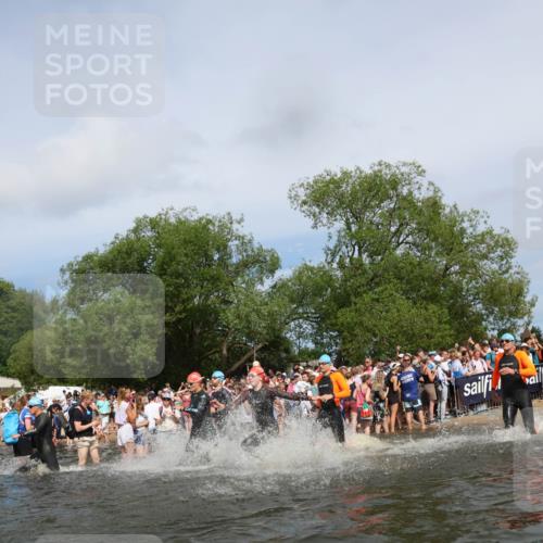 21.06.2026 - Viking Triathlon Michael Strokosch http://msf.ph/oto/9842826 21.06.2026 10:05:15 Schwimmen 33, 165, 198, 211, 296, 301, 341, 370, 472, 493, 519, 562, 601, 617, 632 meine-sportfotos.de