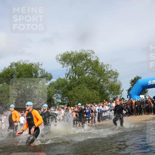 21.06.2026 - Viking Triathlon Michael Strokosch http://msf.ph/oto/9842835 21.06.2026 10:05:18 Schwimmen 33, 165, 198, 211, 296, 301, 341, 370, 472, 493, 519, 562, 601, 617, 632 meine-sportfotos.de