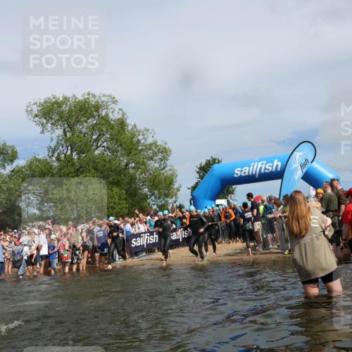 21.06.2026 - Viking Triathlon Michael Strokosch http://msf.ph/oto/9842845 21.06.2026 10:05:22 Schwimmen 33, 86, 198, 211, 230, 302, 308, 341, 459, 472, 493, 519, 601, 617, 632 meine-sportfotos.de