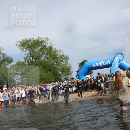 21.06.2026 - Viking Triathlon Michael Strokosch http://msf.ph/oto/9842847 21.06.2026 10:05:22 Schwimmen 33, 86, 198, 211, 230, 302, 308, 341, 459, 472, 493, 519, 601, 617, 632 meine-sportfotos.de